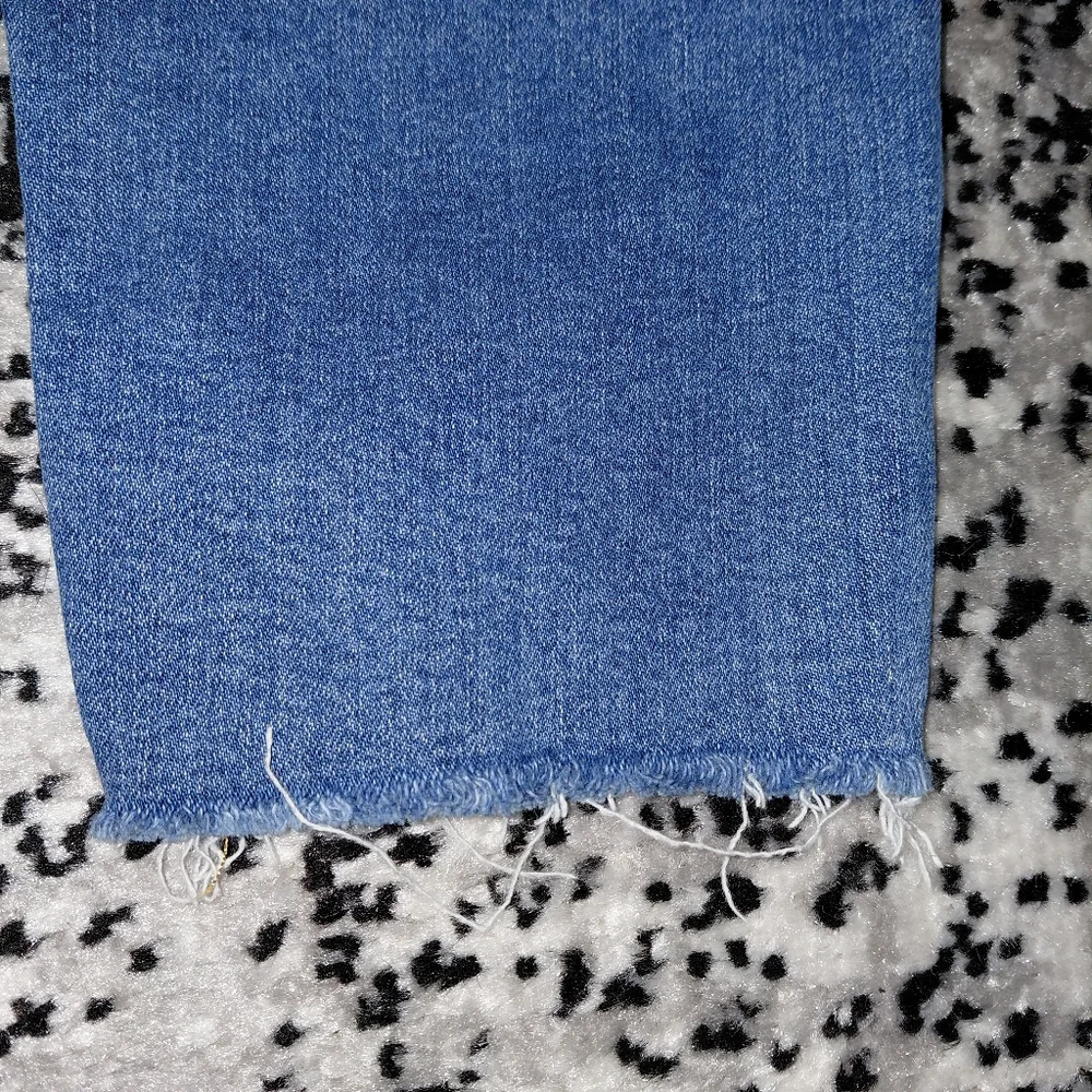 LOFT The Skinny Jeans Size 31/12 Petite | Blue Raw Hem Denim
